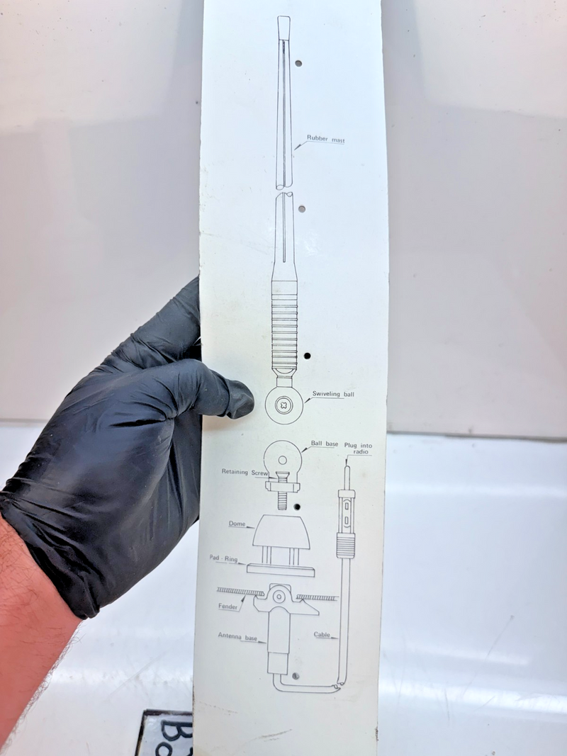 NOS PYRAMID SP- 1305 RUGGED HEAVY DUTY RUBBER AM/FM ANTENNA B2-20