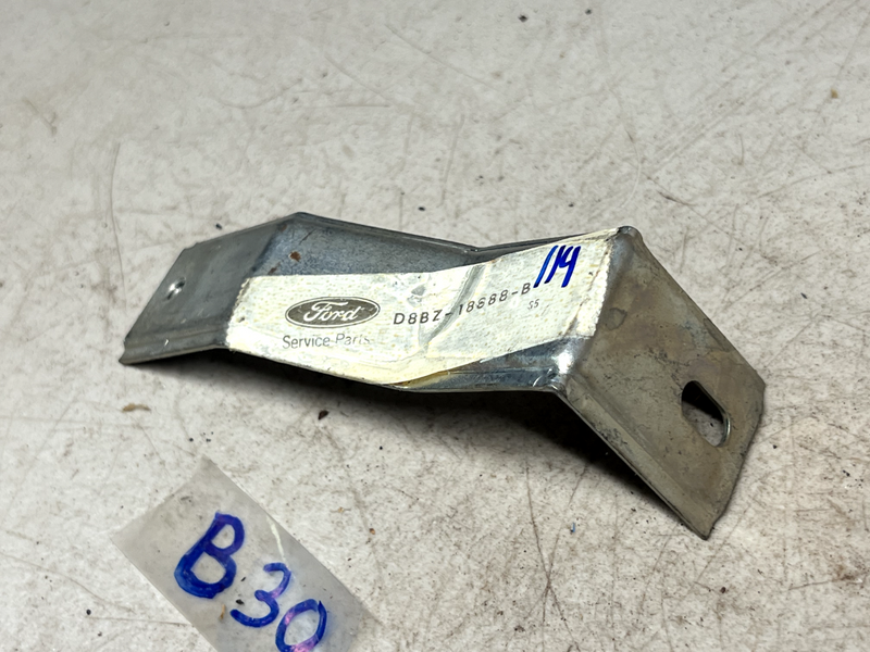 NOS FORD D8BZ-18888-B Support Bracket B30-114