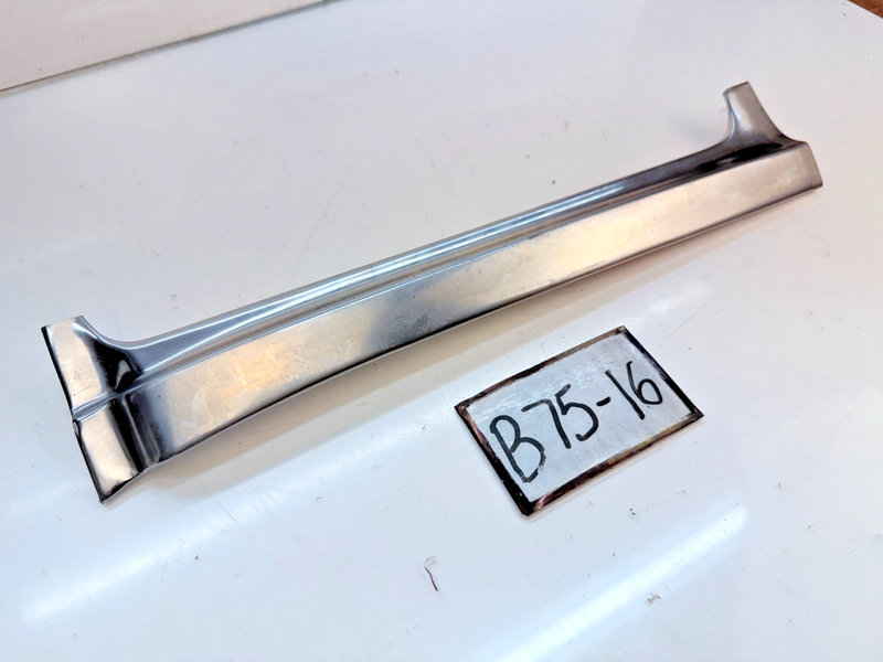 OEM 1955 1956 1957 Chevy Bel Air 2 Door HardTop Vent Window Trim Moulding B75-16