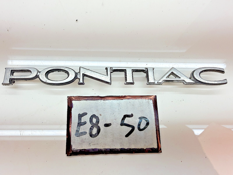 OEM 1973 - 1977 Pontiac Lemans Car Vehicle Chrome Emblem Badge 9882700 E8-50