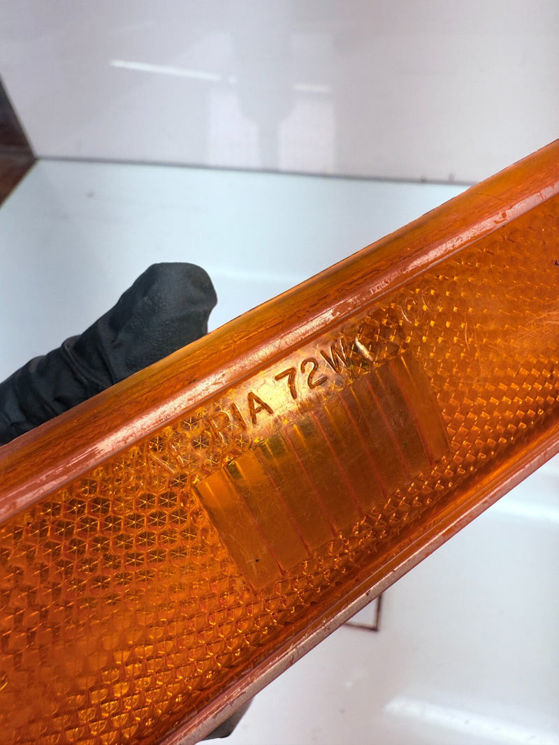 OEM 1974 Dodge Dart Plymouth AMBER FRONT FENDER SIDE MARKER LIGHT B55-36