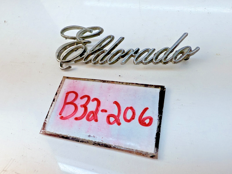 OEM 1986 - 1989 Cadillac Eldorado Trunk Emblem Vintage Script 20082823 B32-206