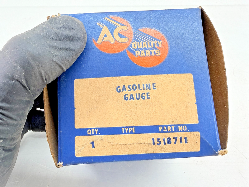 NOS 1957 Chevy BelAir 150 210 Nomad Gasoline Fuel Gauge 1518711  C70-15