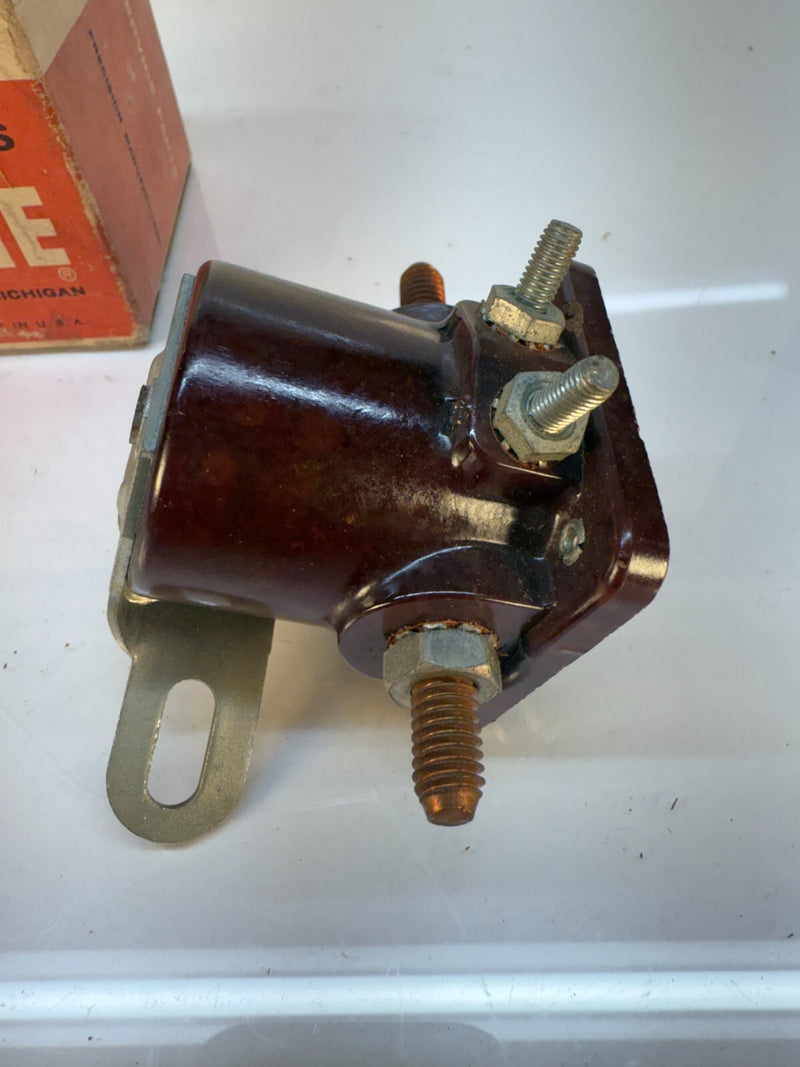 NOS Standard 12 Volt Starter Solenoid SS573 1960-62 Valiant Mopar 2095330 C17-16