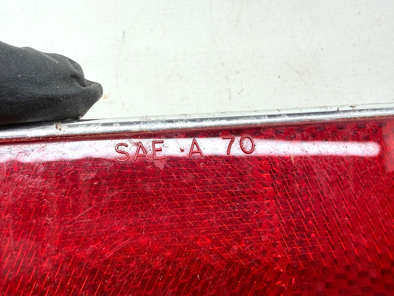 NOS 1969 1970 NOS Ford Rear RH Marker Light Reflector Lens SAE-A-70 C67-37