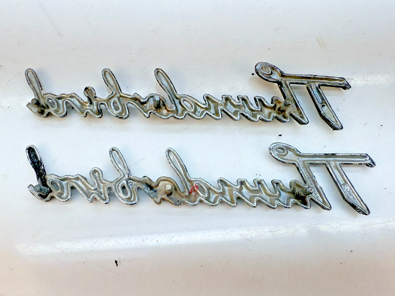 VINTAGE OEM FORD THUNDERBIRD 1977 1978 1979 SCRIPT Emblem D7SB-13B124-AA E5-35