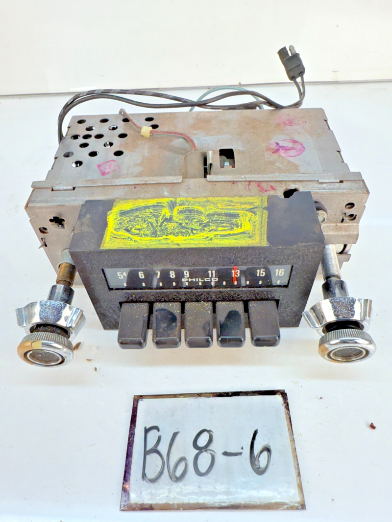 OEM 1976 Ford Factory Radio Am Philco 6A-D6DA-18806 B68-6