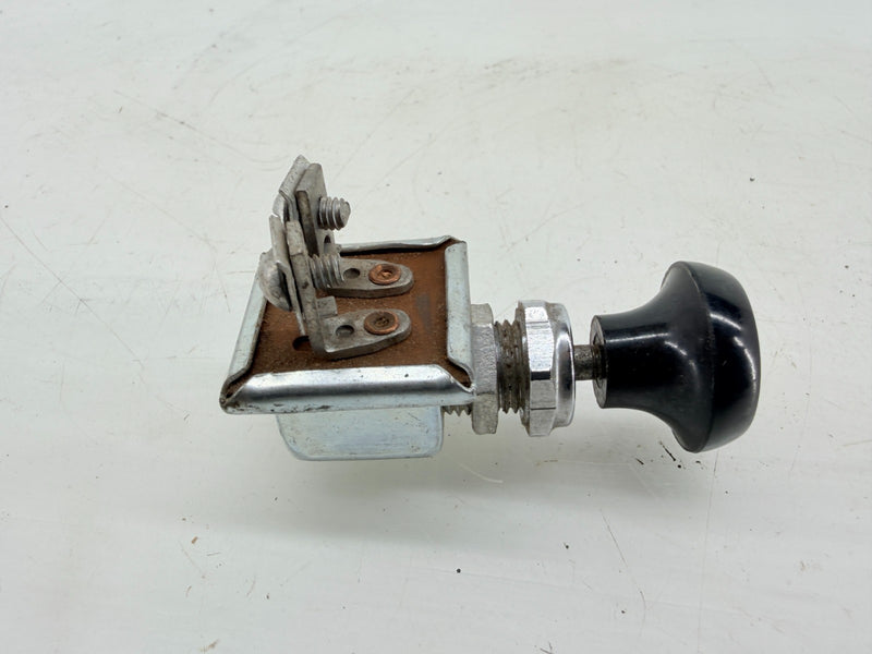 NOS Vintage BACK UP LIGHT FOG ACCESSORY LAMP 20a SWITCH Black KNOB SCTA TROG C67