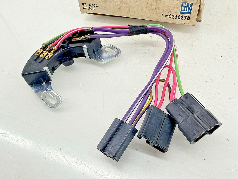 NOS 1974 1975 CHEVY CORVETTE NEUTRAL SAFETY BACKUP SWITCH GM 6258276 C77-76