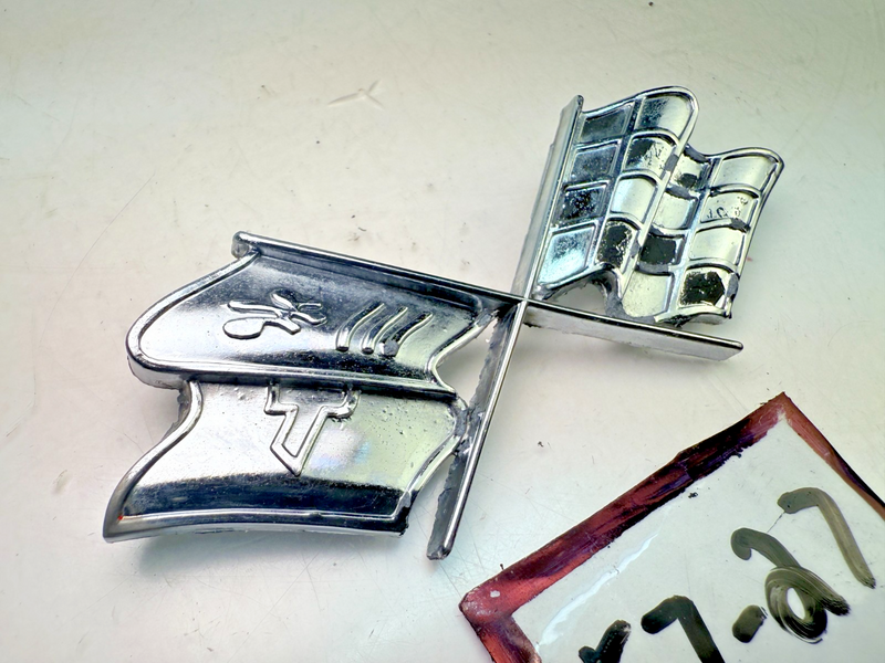 OEM 1968 - 1973 C3 Chevrolet Corvette GM Fuel Door Flag Emblem 3954546 E7-27