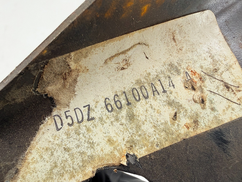 NOS 1975 Ford F100 F250 BRACKET SHEILD D5DZ-66100A14-A C60-56