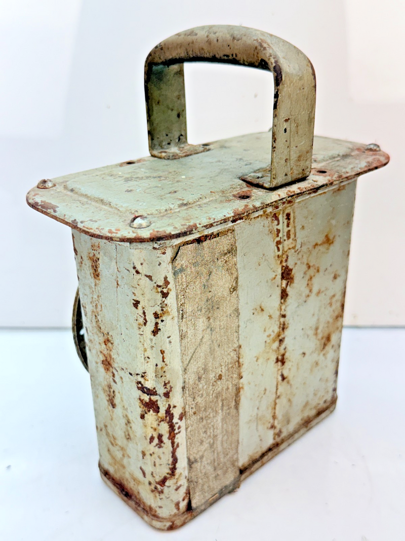 US Navy Battle Lantern WWII Submarine Ship Boat Light Untested STEAM PUNK B78-18