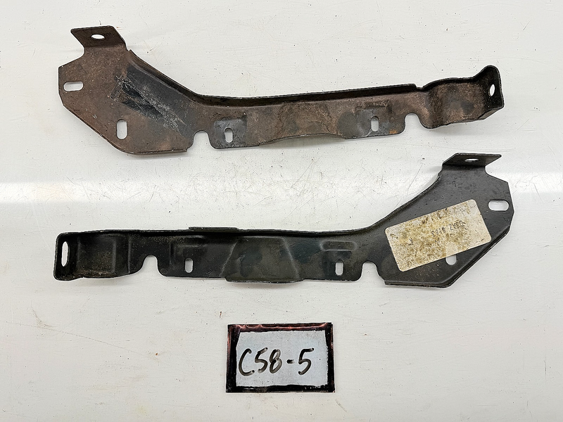 NOS 1973 1974 Ford Galaxie LTD PAIR INNER GRILL SUPPORT BRACKET D3AZ-8183A C58-5