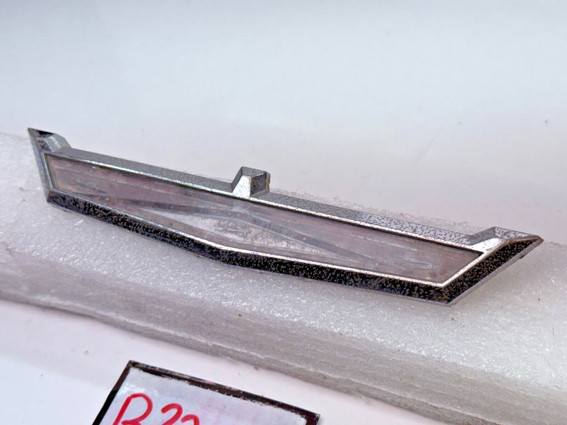 OEM 1963 1964 FORD GALAXIE FAIRLANE ROOF SIDE SAIL PANEL EMBLEM FOMOCO B32-160