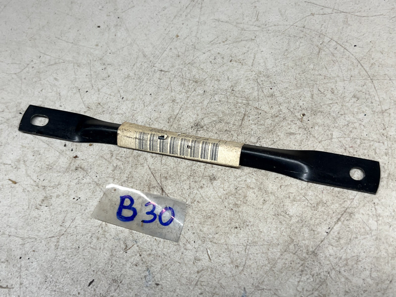 NOS Ford E30Z-16B132-A Support Bracket B30-109