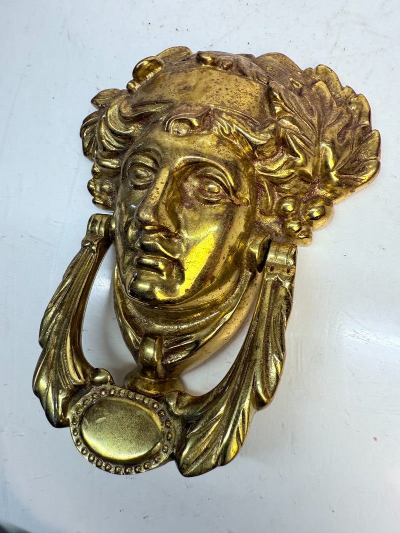 VINTAGE ANTIQUE BRASS LADY GODESS FIGURE SALVAGED DOOR KNOCKER 7" B68-20