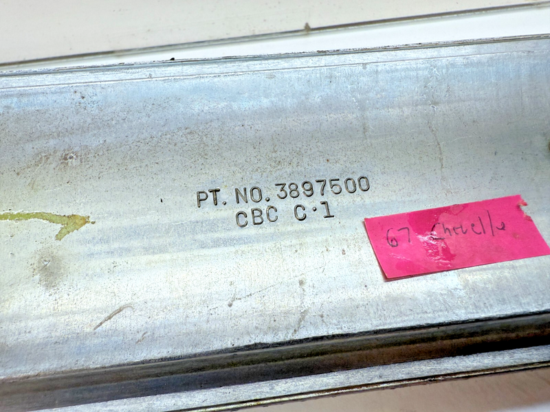 OEM 1967 Chevrolet Chevelle El Camino SS Factory Hood Inserts 3897500 B67-10