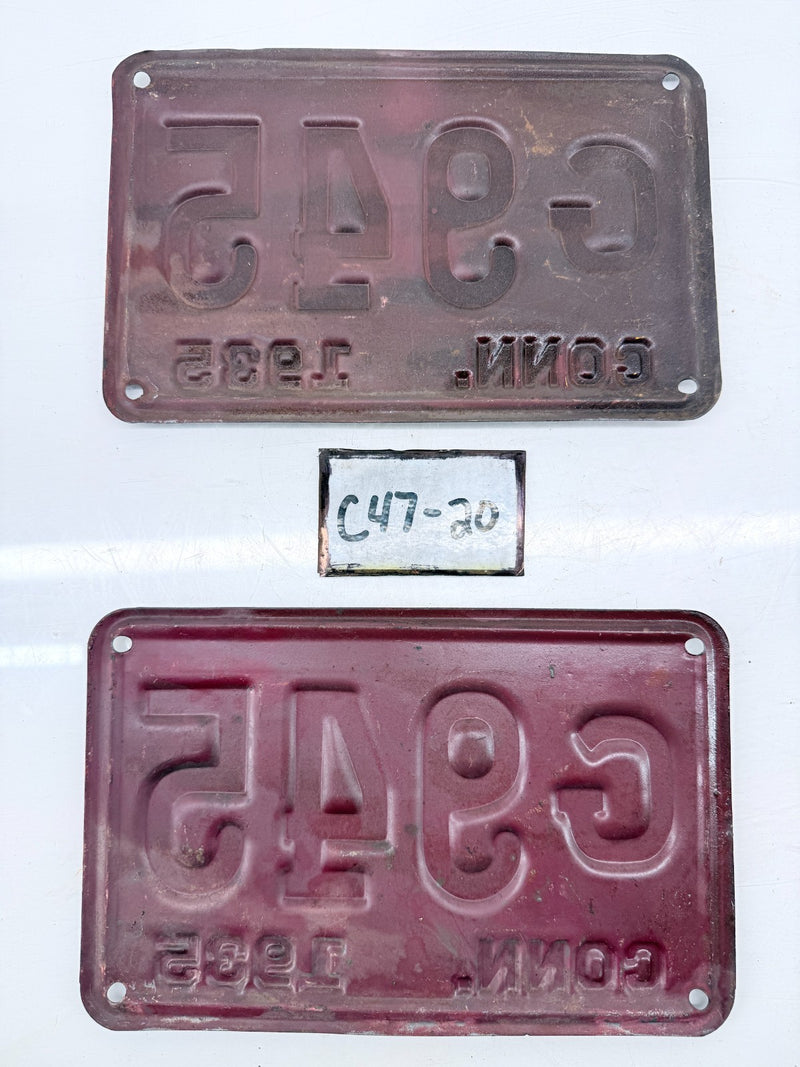 Original Paint PAIR of 1935 CT G945 Connecticut License Plate Metal Sign C47-20