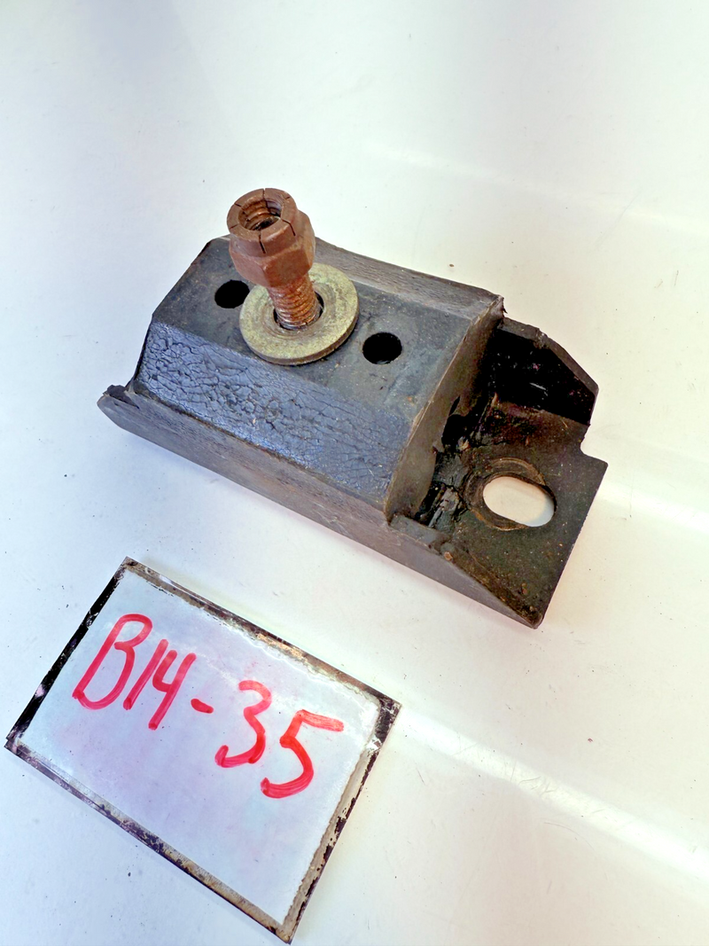 OEM 1959 - 1960 Chevrolet Impala Transmission Mount 59 60 B14-35