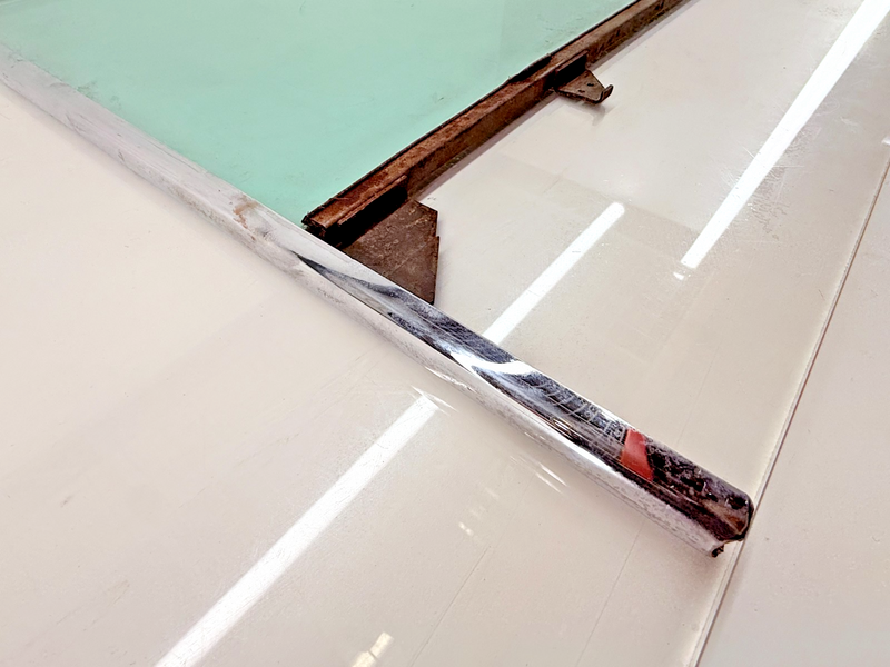 ORIGINAL 1955 1956 1957 CHEVY Bel Air SET Side Door CHROME Frame & Glass U5B-21