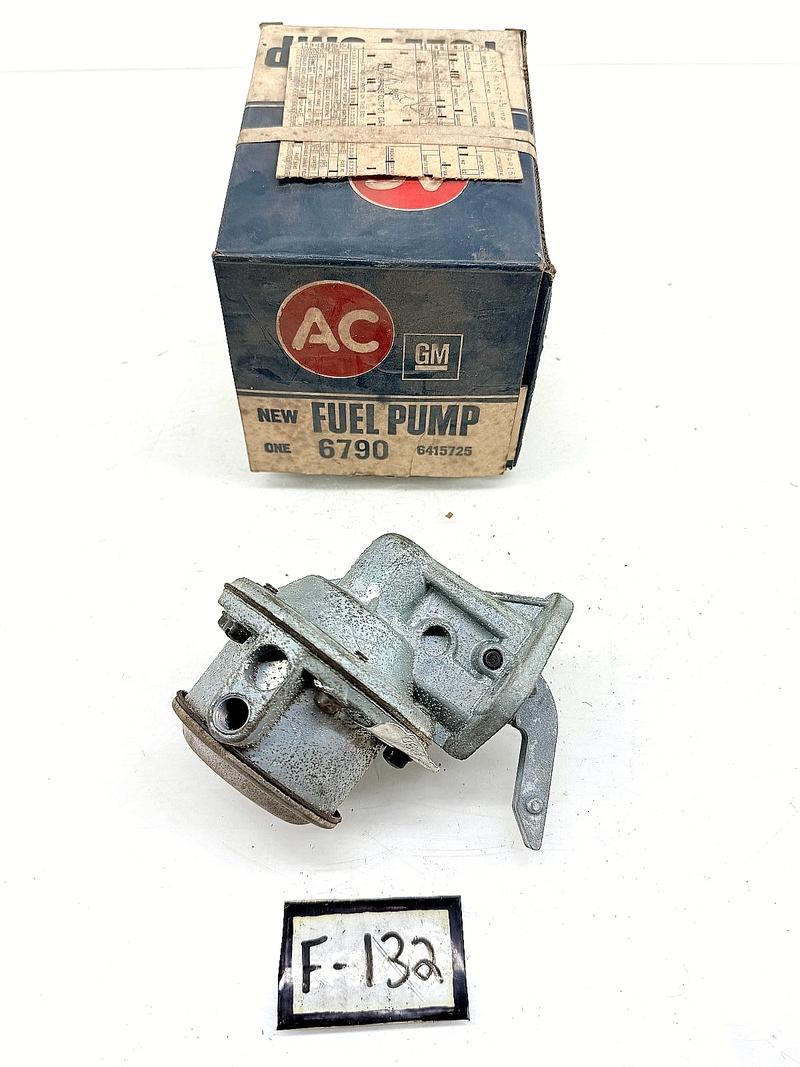 NOS 1962 - 1966 CHEVROLET II AC GM FUEL PUMP 6790 6415725 F-132