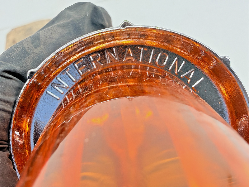 NOS 1969 - 1978 International Harvester Cab Marker Light 861 799-R92 C70-33