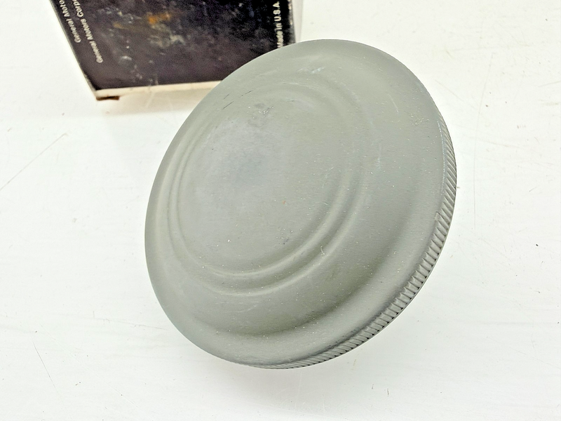 NOS 1972 - 1978 Chevrolet GMC Truck GM Matte-Gray Primer Gas Cap 332955 C75-23