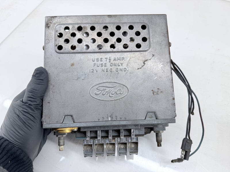Classic Original 1962 - 1963 FORD FoMoCo Radio 3TMY  B77-11