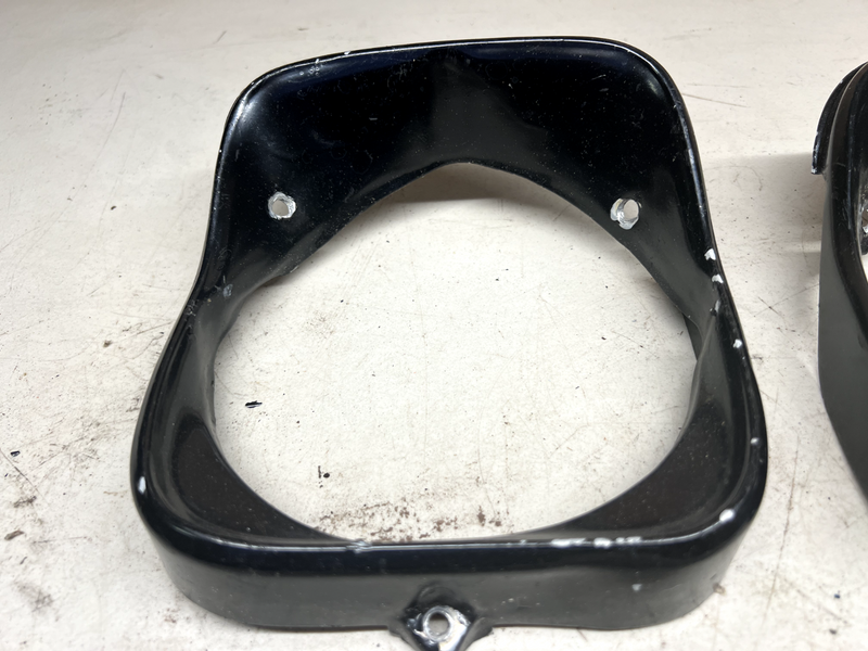 OEM 1969 Chevrolet Chevy Chevelle & El Camino PAIR Headlight Bezel Buckets B18-1
