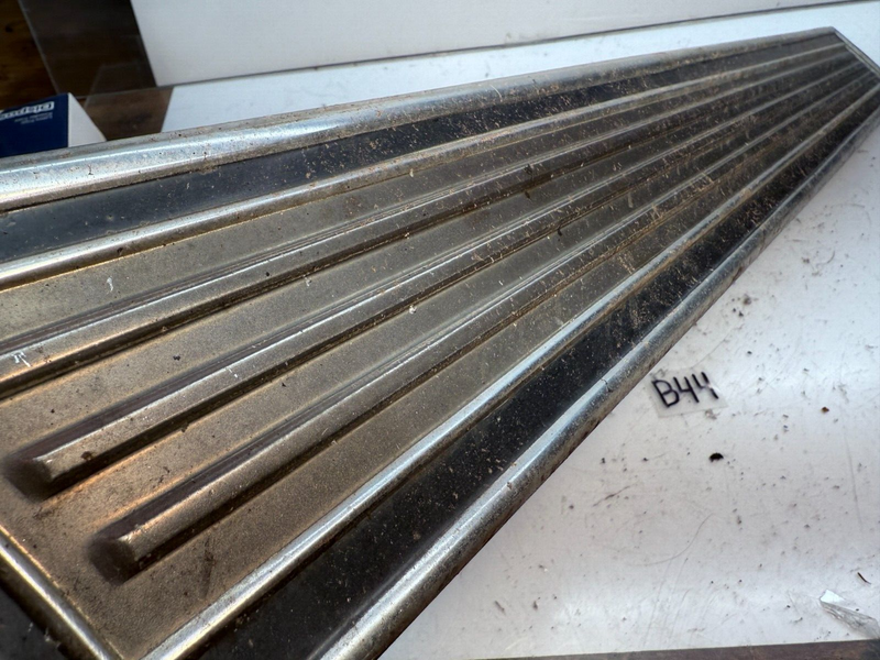 1972 Ford Gran Torino Sport Left Rear Quarter Panel Trim 72 B44-5
