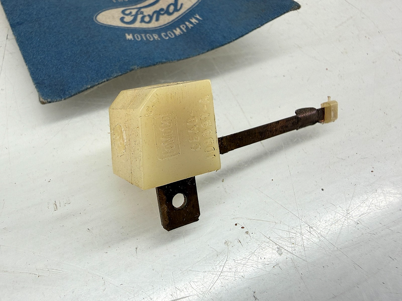 NOS 1966 - 1971 FORD TBIRD GALAXIE LINCOLN DOOR AJAR LIGHT SWITCH C5AZ-14018-D