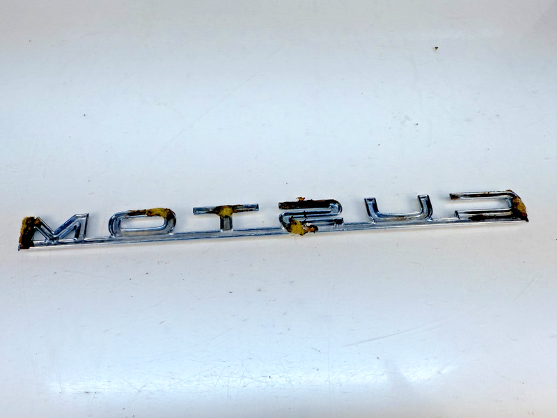 VINTAGE 1965 FORD GALAXIE 500 " CUSTOM " EMBLEM SCRIPT E7-15