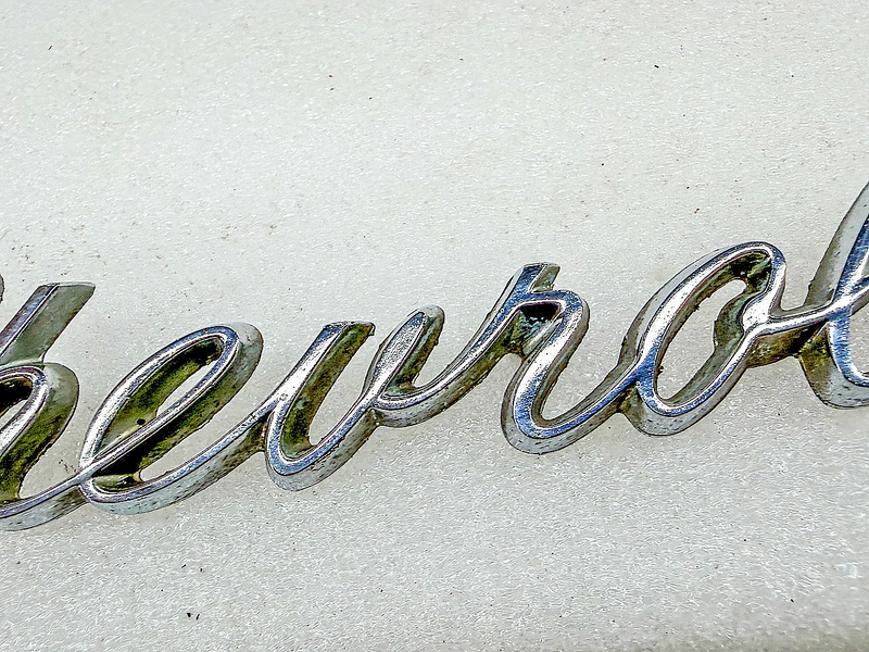 Vintage 1960s CHEVROLET SCRIPT EMBLEM 8.75" LONG E10-27