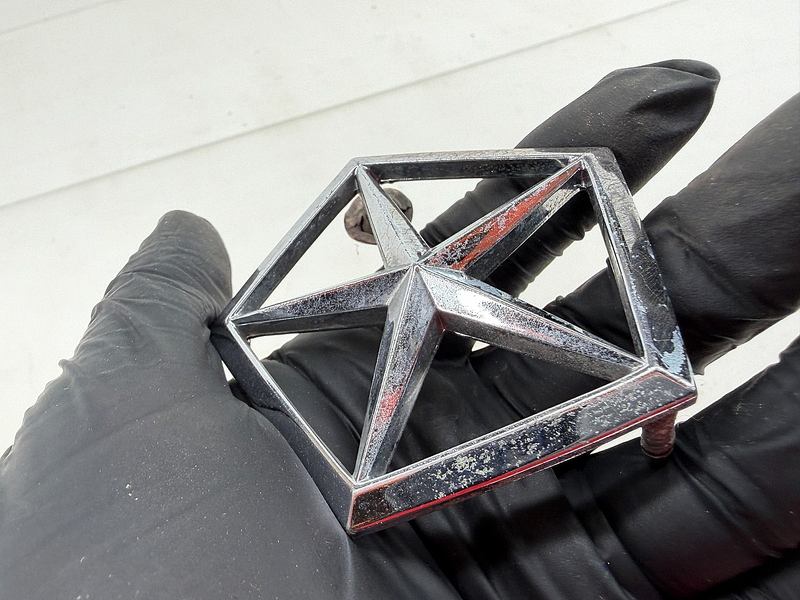 OEM 1981 - 1989 CHRYSLER DODGE PLYMOUTH PENTASTAR EMBLEM 63259 E7-113