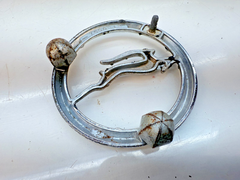 Vintage OEM 1967 Chevy Impala Quarter Panel Emblem 7650313 GM E6-15