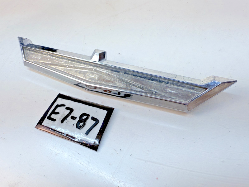 OEM 1965 Ford Galaxie 500 Lion Crest Trunk Lid Emblem Ornament E7-87