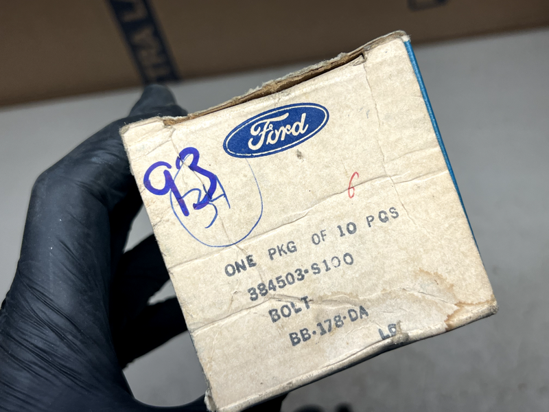(4) NOS Ford -  Bolt / SCREW 384503-S100 B29-93