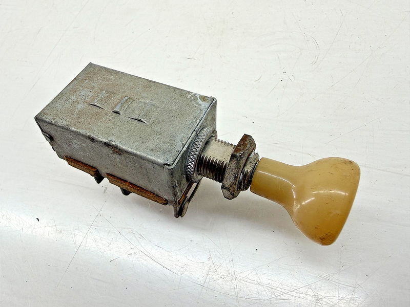 OEM 1941 - 1951 Ford Aetna Motor Products 3-Position Accessory Switch E7-127