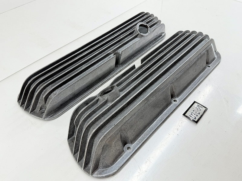 Cal Custom 40-1017 Finned Aluminum Valve Covers Ford SBF 260 289 302 351W U3B-54