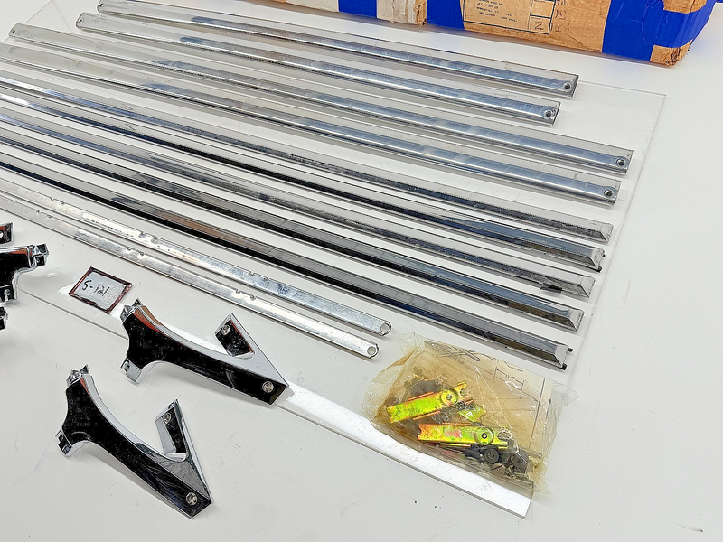 NOS 1973 - 1977 Chevrolet Chevelle Station Wagon Luggage Roof Rack Kit GM S-121