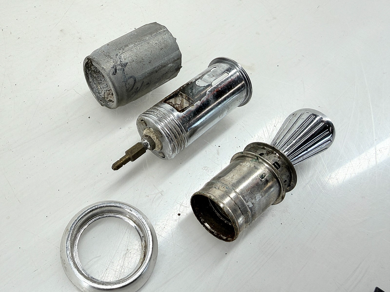OEM 1961 1962 1963 CHEVROLET CORVETTE CIGARETTE LIGHTER SOCKET RETAINER & BEZEL