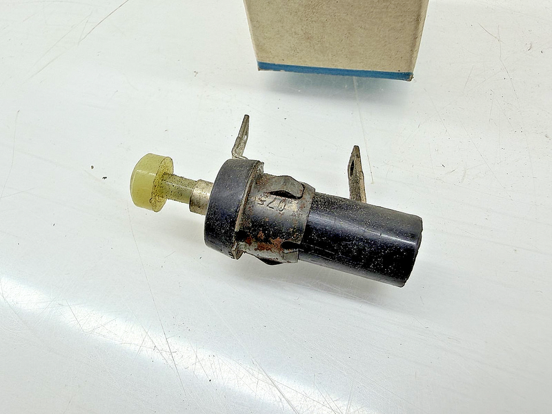 NOS 1969 - 1974 DODGE PLYMOUTH CHRYSLER STOP LAMP SWITCH MOPAR 2926275 C76-123