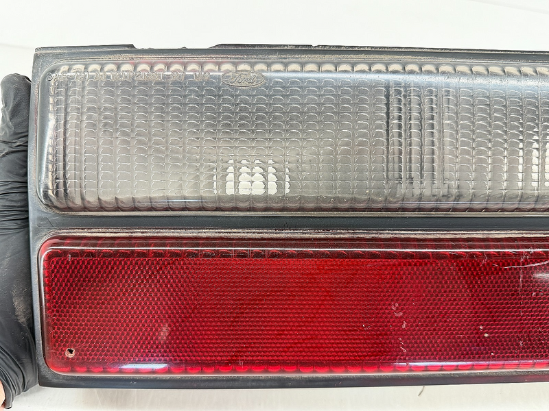 OEM Ford Mustang 1987 - 1993 Fox Body Right Tail Light Lamp E3ZB-13440-AC B81-52