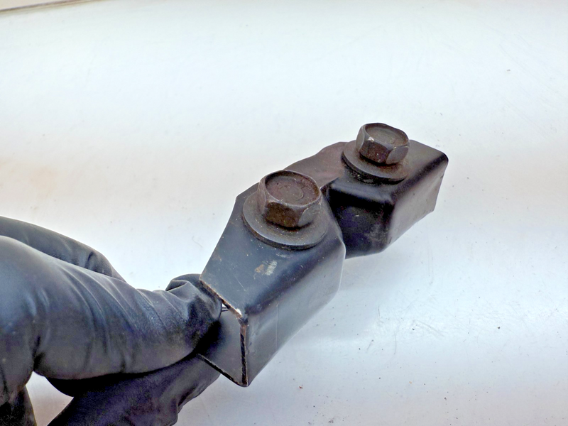 OEM C3 CORVETTE 1977 1978 1979 - 1982 EMERGENCY HANDBRAKE CABLE BRACKET B83-57