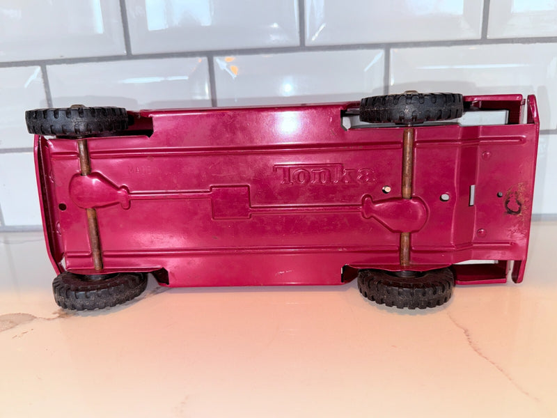 VINTAGE ORIGINAL TONKA 1970 No. 2245 Red Jeepster Convertible Sedan - Jeep - HB1