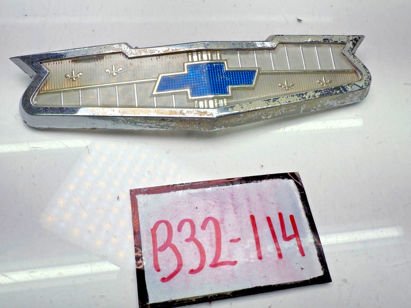 OEM Original 1956 Chevrolet Chevy Trunk Emblems 3722231 56 B32-114