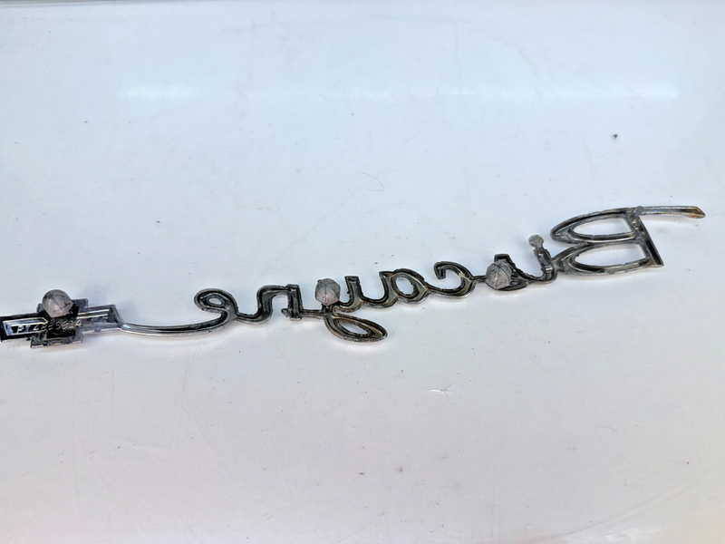 OEM 1964 CHEVROLET BISCAYNE CHROME QUARTER PANEL SCRIPT EMBLEM 4886814 E7-4