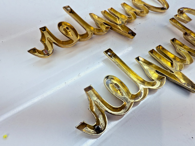 OEM 1962 CHRYSLER NEWPORT WINSOR GOLD PAIR of FRONT FENDER EMBLEM BADGE B32-321