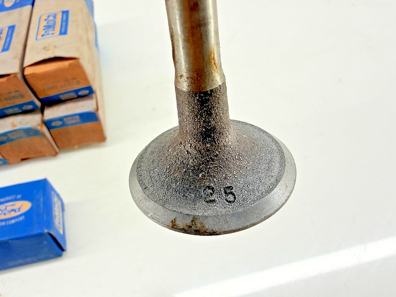 (1) NOS 1966 Lincoln Continental Engine Intake Exhaust Valve C6VY-6505-A C57-68B
