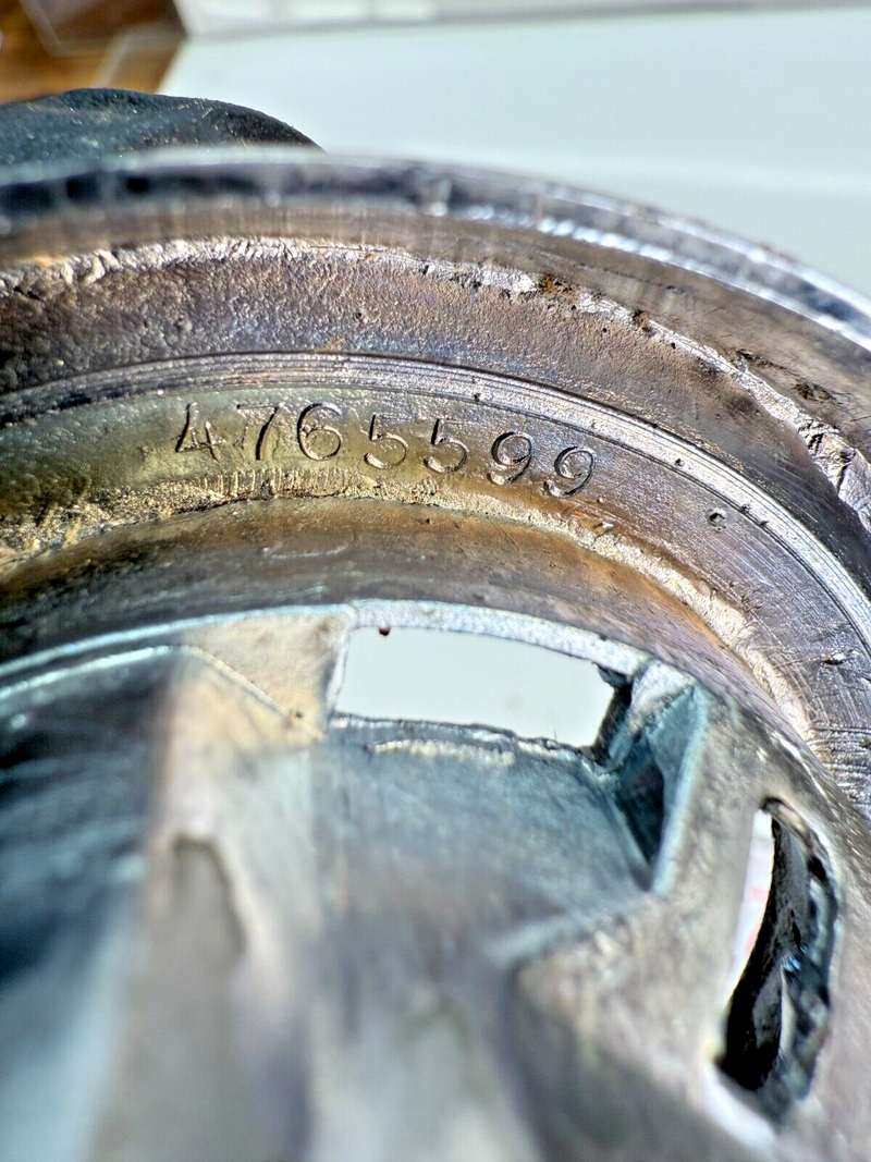 OEM 1961-1967 Chevy Camaro Impala Roof Dome Courtesy Lamp Bezel Socket B8-22